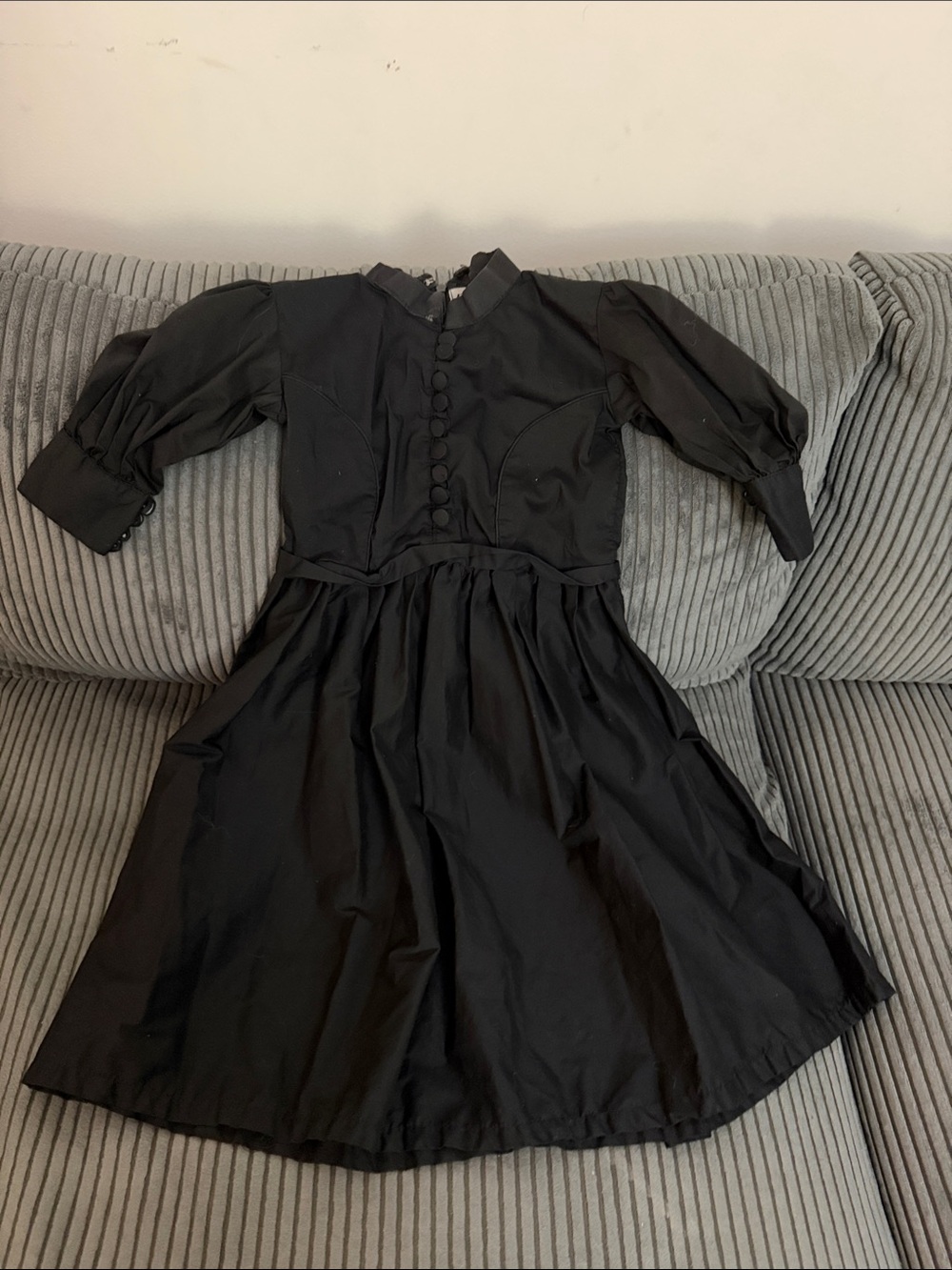 Black Puff-Sleeve witch dress